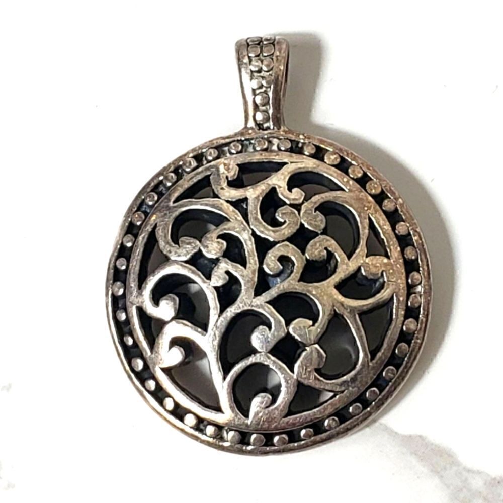 VINTAGE 1990s 925 Silver Cutout Filigree Celtic Design Pendant Collectible